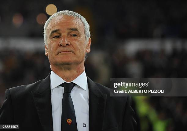 Roma's coach Claudio Ranieri reacts during his team's Coppa Italia final against Inter Milan on May 5, 2010 at Olimpico stadium in Rome. AFP PHOTO /...