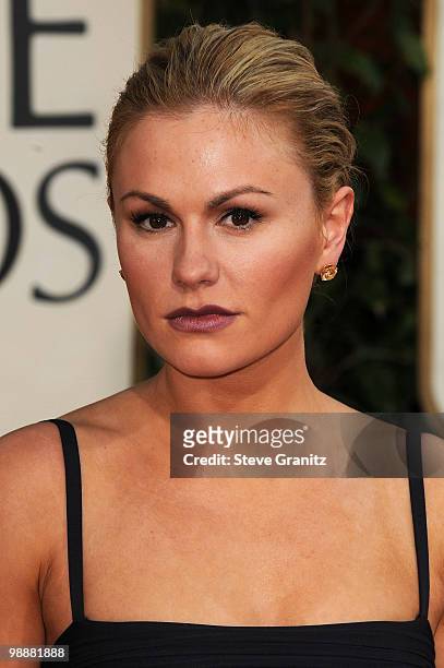 Actress Anna Paquin arrives at the 66th Annual Golden Globe Awards held at the Beverly Hilton Hotel on January 11, 2009 in Beverly Hills, California.