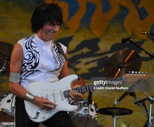 Jeff Beck performs on day six of New Orleans Jazz & Heritage Festival on May 1, 2010 in New Orleans, Louisiana.