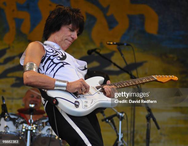 Jeff Beck performs on day six of New Orleans Jazz & Heritage Festival on May 1, 2010 in New Orleans, Louisiana.