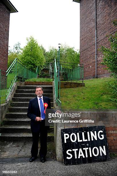 David Blunkett former Labour Cabinet Minister rallies support in the Park Hill Area on May 6, 2010 in Sheffield, United Kingdom. The UK began voting...