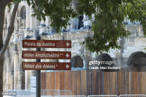 nîmes,france - mari donkers stock pictures, royalty-free photos & images