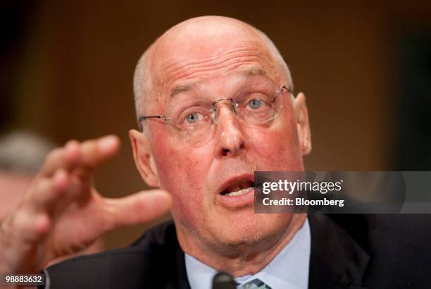 Henry Paulson, former U.S. Treasury secretary, speaks during a Financial Crisis Inquiry Commission hearing in Washington, D.C., U.S., on Thursday,...