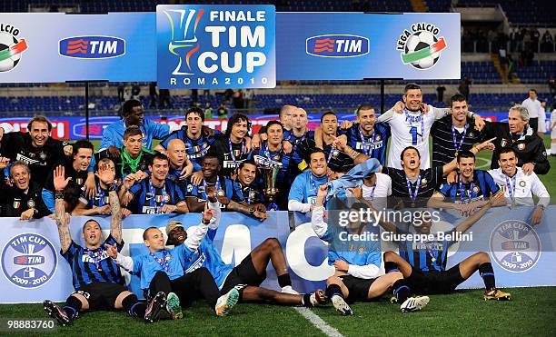 The players of Inter celebrate the victory after the match the Tim Cup between FC Internazionale Milano and AS Roma at Stadio Olimpico on May 5, 2010...