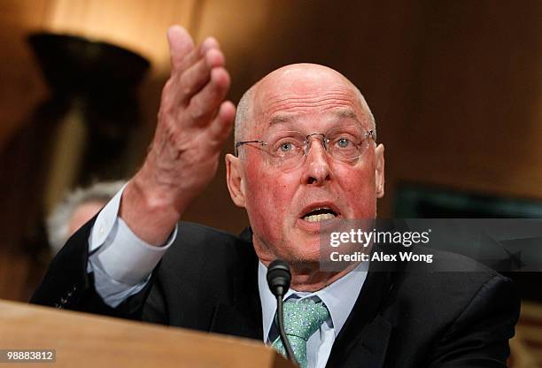 Former U.S. Treasury Secretary Henry Paulson testifies during a hearing before the Financial Crisis Inquiry Commission May 6, 2010 on Capitol Hill in...