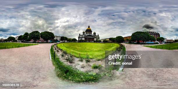 panorama 360 de st isaac cathedral en la ciudad de san petersburgo de rusia - 360 images fotografías e imágenes de stock