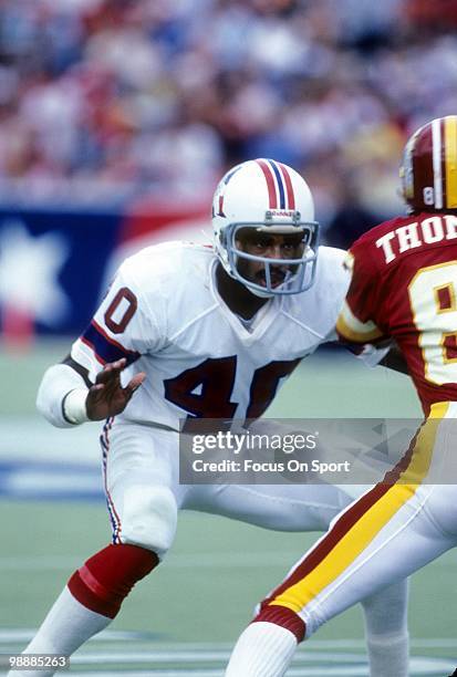 Cornerback Mike Haynes of the New England Patriots guarding wide-receiver Ricky Thompson of the Washington Redskins September 3, 1978 during an NFL...