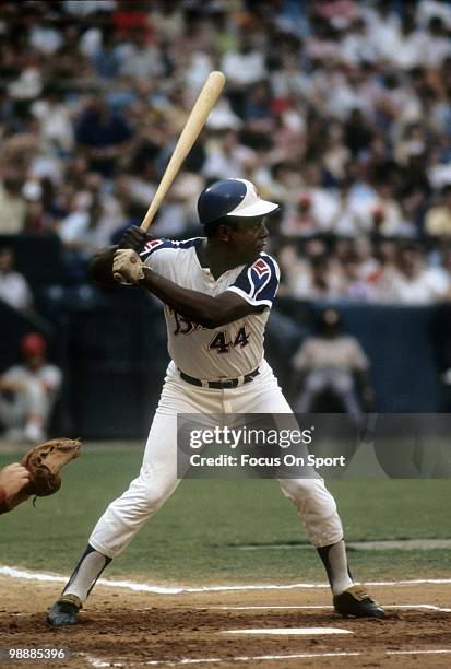 S: Outfielder Hank Aaron of the Atlanta Braves at the plate waiting on the pitch circa early 1970's during a Major League Baseball game at...