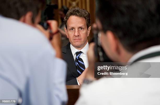 Timothy Geithner, U.S. Treasury secretary, arrives to a hearing of the Federal Inquiry Crisis Commission in Washington, D.C., U.S., on Thursday, May...