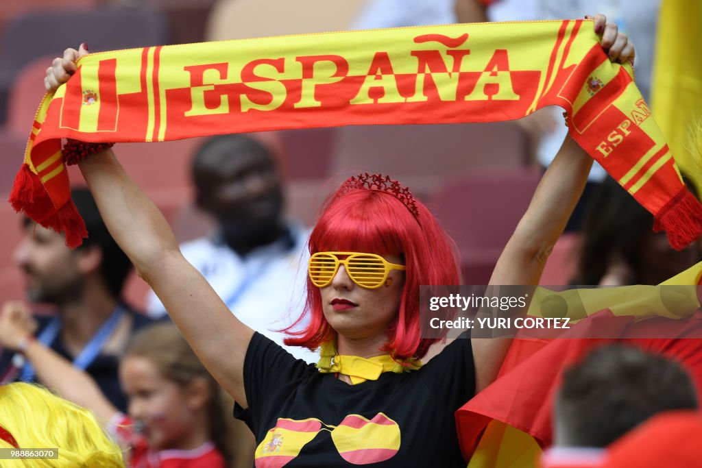 FBL-WC-2018-MATCH51-ESP-RUS-FANS