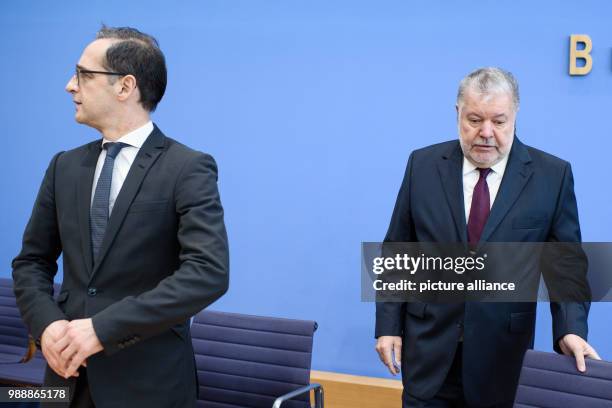 German Minister of Justice Heiko Maas and Kurt Beck , victim representative of the federal government, present the final report for the victims and...