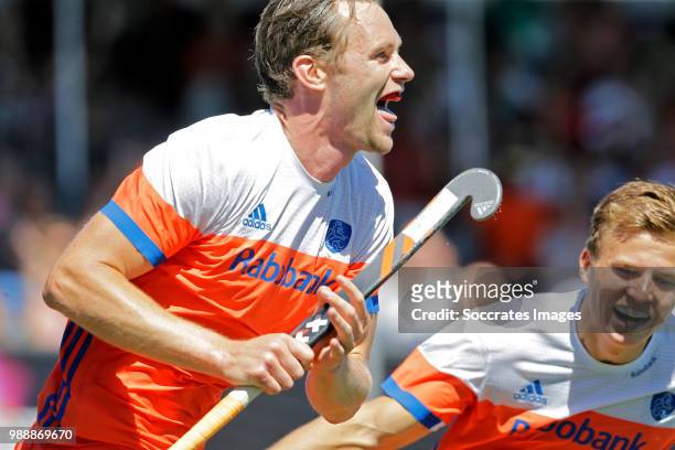 Jeroen Hertzberger of Holland celebrates 1-0 during the Champions Trophy match between Holland v Argentinia at the Hockeyclub Breda on July 1, 2018...