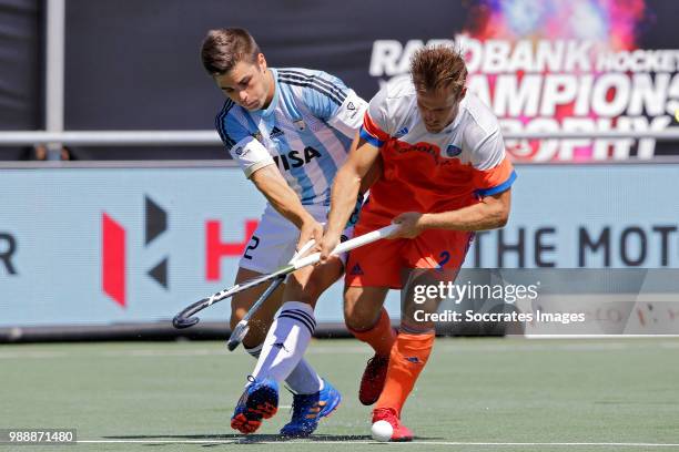 Gonzalo Peillat of Argentina, Jeroen Hertzberger of Holland during the Champions Trophy match between Holland v Argentinia at the Hockeyclub Breda on...