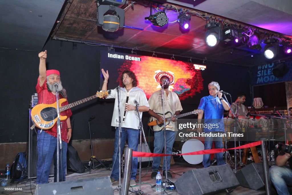 Indian Ocean Band Performs At MTV Cafe