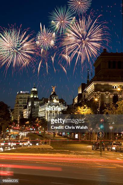 fireworks above grand via, madrid, spain - first exposure series stock pictures, royalty-free photos & images