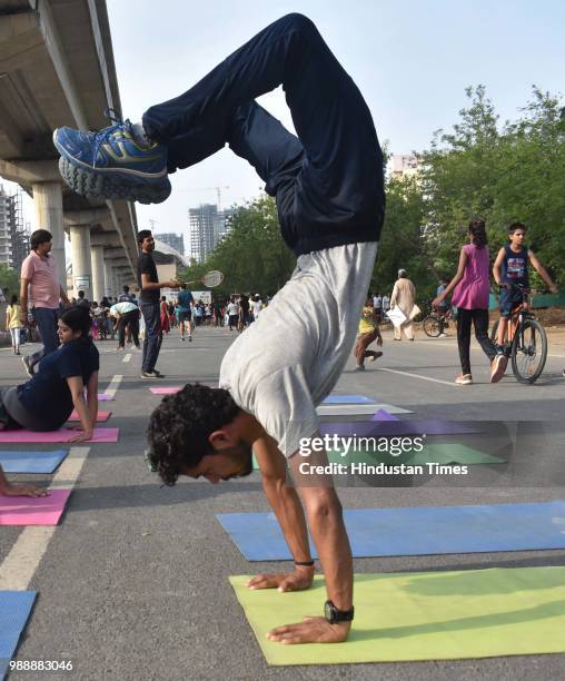 People seen engaged in activities conducted during a Raahgiri Day, an event organised by MCG at Sector 55 Golf Course Road, in Gurugram, India on...