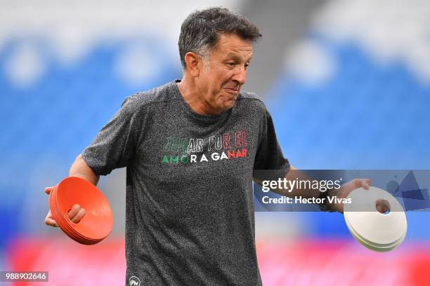 Juan Carlos Osorio, coach of Mexico, gestures during a training at Samara Arena ahead of the Round of Sixteen match against Brazil on July 1, 2018 in...