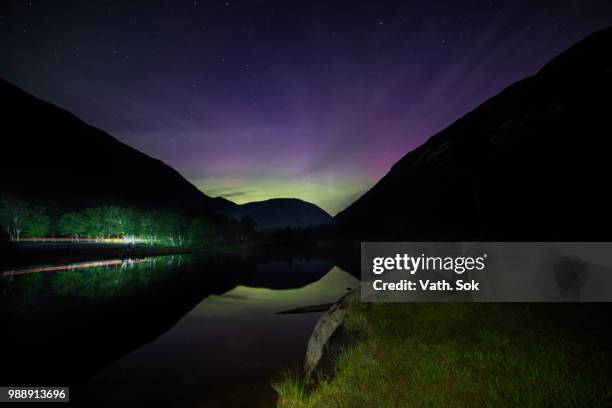 northern light seen from crawford notch state park in nh - crawford notch stock-fotos und bilder