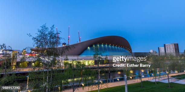 aquatic centre - london olympic park stock-fotos und bilder