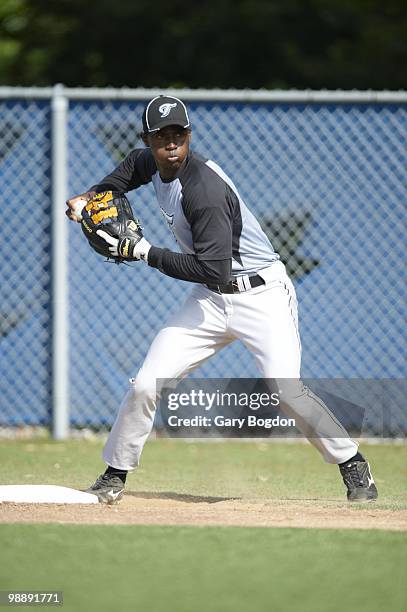 Minor League Baseball: Toronto Blue Jays prospect Adeiny Hechavarria in action, throw during extended spring training at Dunedin Stadium. Class A...