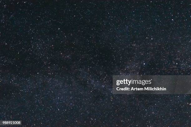 night sky - espacio y astronomía fotografías e imágenes de stock