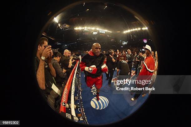 Fisheye view of Floyd Mayweather Jr. Before fight vs Shane Mosley at MGM Grand Garden Arena. Las Vegas, NV 5/1/2010 CREDIT: Robert Beck