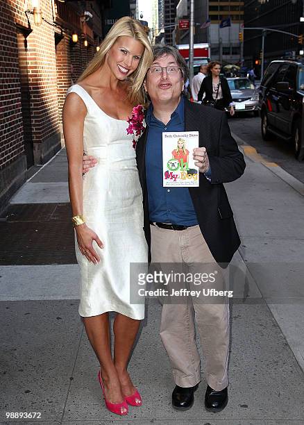 Beth Ostrosky Stern and Vinnie Favale from CBS visit "Late Show With David Letterman" at the Ed Sullivan Theater on May 6, 2010 in New York City.