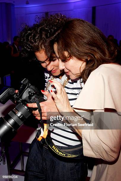 Host Kerstin Linnartz and actress Carolina Vera Squella attend the 'OK Style Award 2010' at the british embassy on May 6, 2010 in Berlin, Germany.