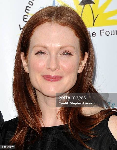 Actress Julianne Moore attends the 2010 Comedy for a Cure to benefit the Tuberous Sclerosis Alliance at Providence on May 6, 2010 in New York City.