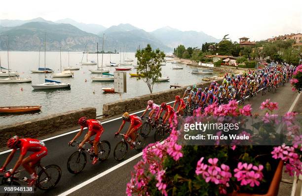 Giro D'Italia 2003 /Illustration, Illustratie, Peleton, Peloton, Paysage, Landscape, Landschap, Lac De Garda, Garda Meer, Garda Lake, Saeco Team...