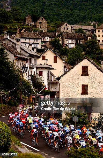 Giro D'Italia 2003 /Illustration, Illustratie, Peleton, Peloton, Paysage, Landscape, Landschap /Stage 19 : Canelli - Cascata Del Toce Formazza ,...