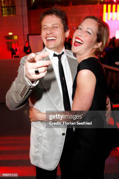 Actor Roman Knizka and wife, actress Stefanie Mensing attend the 'OK Style Award 2010' at the british embassy on May 6, 2010 in Berlin, Germany.