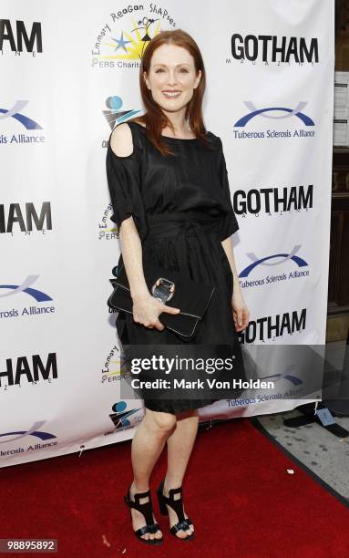 Actress Julianne Moore attends the 2010 Comedy for a Cure to benefit the Tuberous Sclerosis Alliance at Providence on May 6, 2010 in New York City.