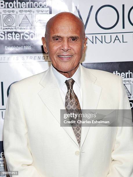 Musician/actor Harry Belafonte attends The Brotherhood/Sister Sol 6th Annual "Voices" Gala at Cedar Lake on May 6, 2010 in New York City.