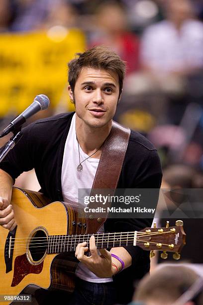 Kris Allen celebrates the VH1 Save the Music Foundation at the Conseco Fieldhouse on May 6, 2010 in Indianapolis, Indiana.