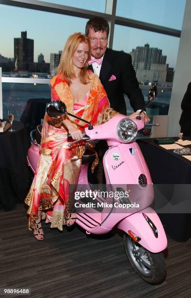 Television personalities Alex McCord and Simon Van Kempen attend The American Cancer Society's 2010 Pink and Black Tie Gala at Steiner Studios on May...