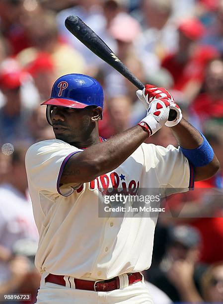 Ryan Howard of the Philadelphia Phillies bats against the St. Louis Cardinals at Citizens Bank Park on May 6, 2010 in Philadelphia, Pennsylvania.