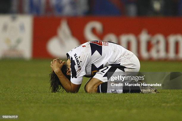 Jose Fernandez of Alianza Lima reacts after a scored goal by Universidad de Chile during a match as part of the Libertadores Cup 2010 on May 6, 2010...