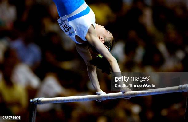 World Championships 2003 /Lin Li, Chn, Uneven Bars, Barres Asymetriques, Womens Qualification, Qualifications Femmes, Championat Du Monde...