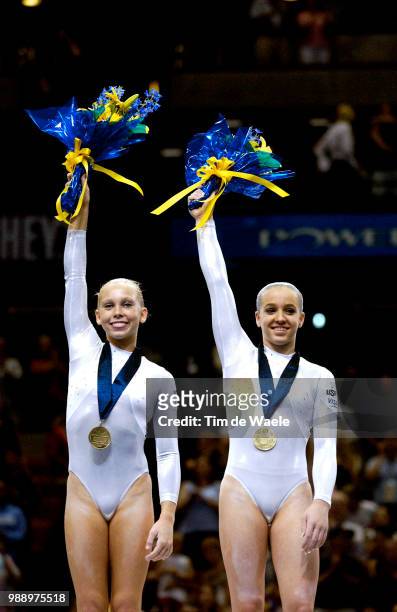 World Championships 2003 /Vise Hollie , Memmel Chellsie , Gold Medal, Medaille D'Or , Uneven Bars, Barres Asymetriques, Womens Individual Apparatus...