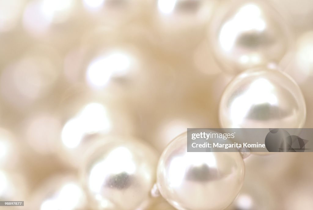 Pearly Bokeh