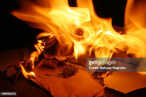 Paper One Fire 458 Black Paper Burn Stock Photos, High-Res Pictures, and Images ...
