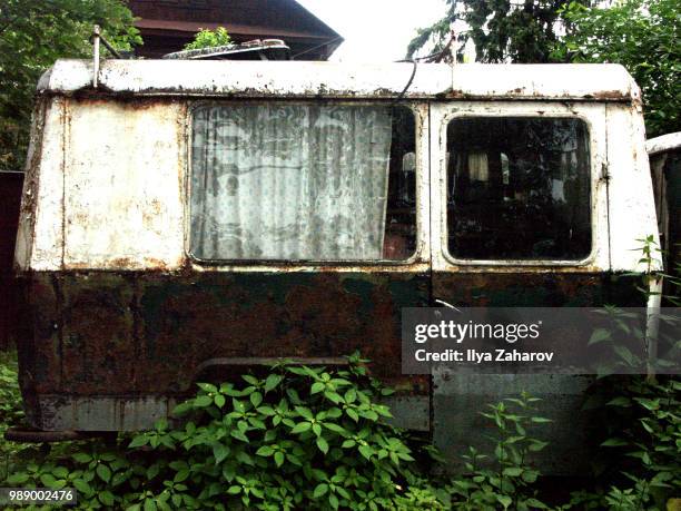Rustle Van 596 Rusty Van Stock Photos, High-Res Pictures, and Images - Getty Images