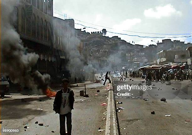 An image taken by a mobile phone shows riots in the Yemeni city of Daleh, 350 kms south of Sanaa, on January 27, 2010. Separatist gunmen shot dead on...