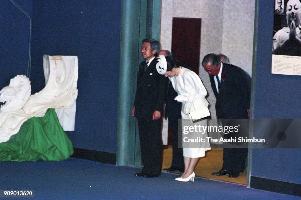 Crown Prince Akihito and Crown Princess Michiko visit the Peace Memorial Hall at Okinawa Peace Memorial Park on October 24, 1987 in Itoman, Okinawa,...