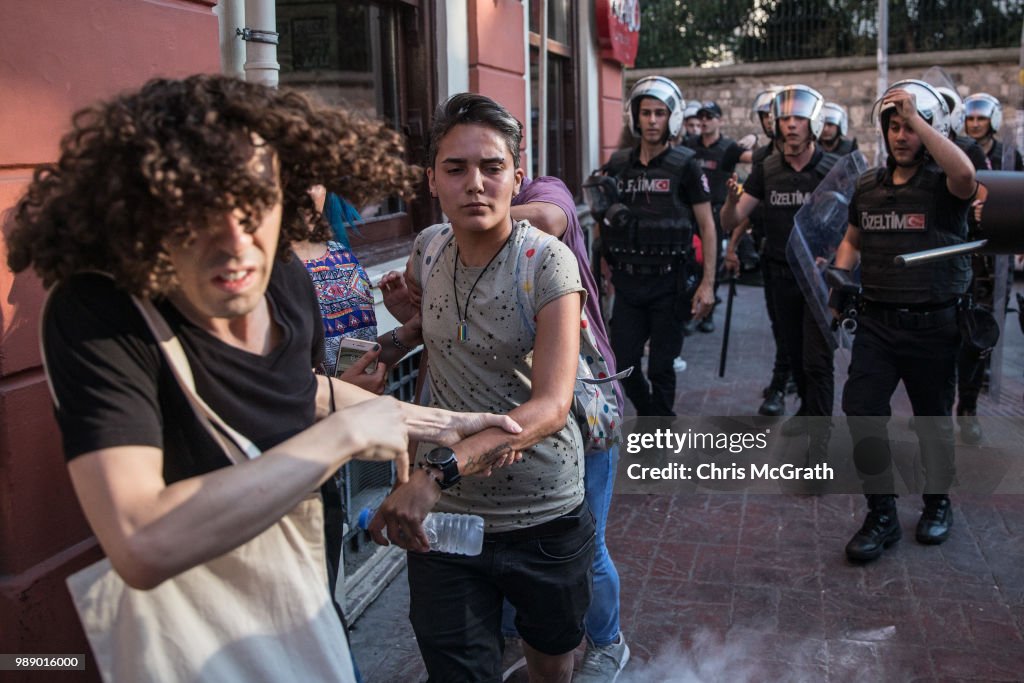 Police Disperse LGBT Pride March In Istanbul