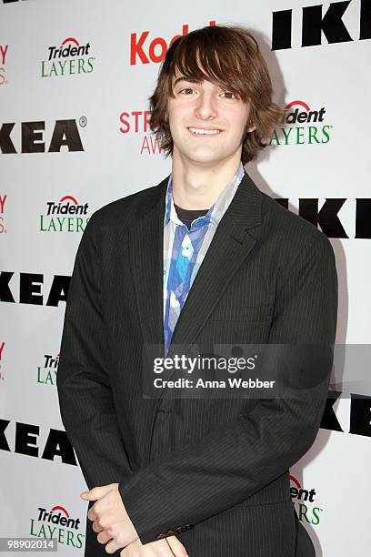 Dave Days arrives to the 2nd Annual Streamy Awards at Orpheum Theatre on April 11, 2010 in Los Angeles, California.