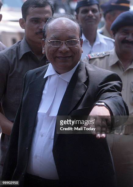 Defence Lawyer K.P. Pawar interacting with the media after a special court pronounced death sentence to Ajmal Kasab in 26/11 terror attacks, in...