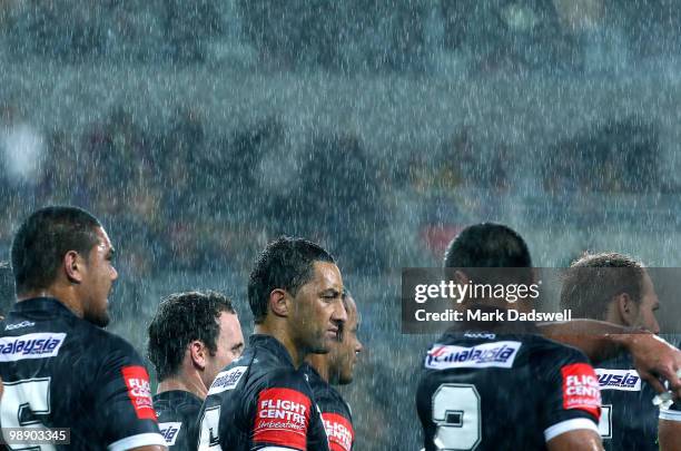 Benji Marshall of the Kiwis watches as the Australian team look to convert a try during the ARL Test match between the Australian Kangaroos and the...