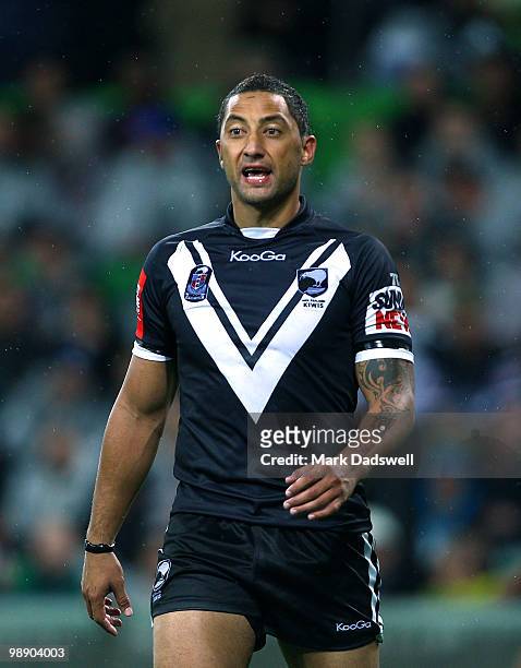 Benji Marshall of the Kiwis encourages his teammates during the ARL Test match between the Australian Kangaroos and the New Zealand Kiwis at AAMI...